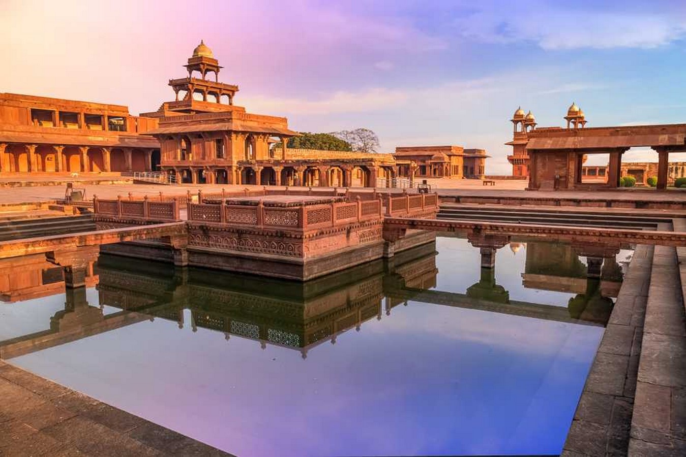 Fatehpur Sikri, Uttar Pradesh_©shutterstock_1078858838_20200320164009.jpg