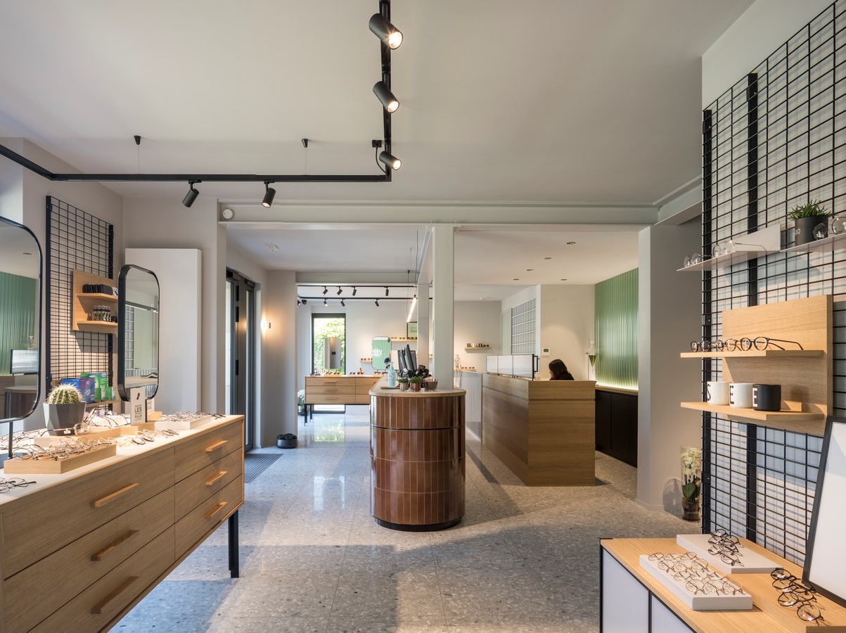 Transformation and Requalification of a Building from the Sixties into an Optical Counter and Apartments by Atelier h Architecture - Sheet5