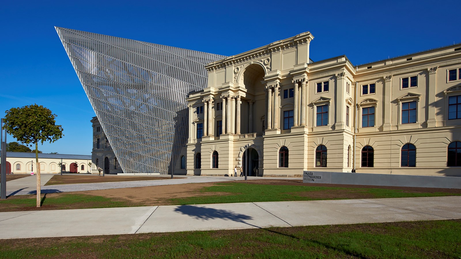 Controversial issues in architectural field - Sheet3