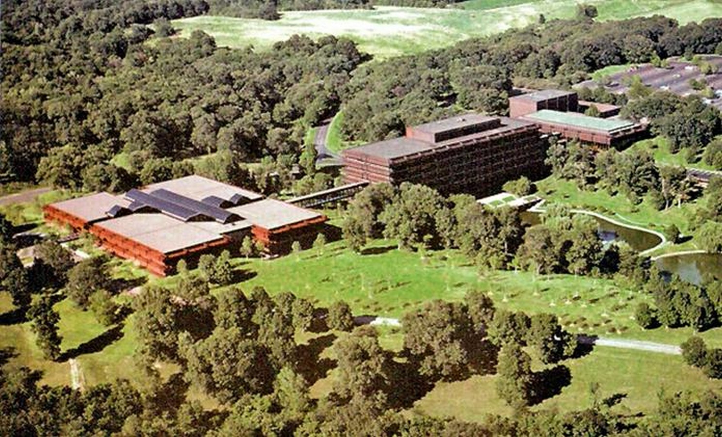 Relation between Norman Foster and Steve Jobs - Sheet5
