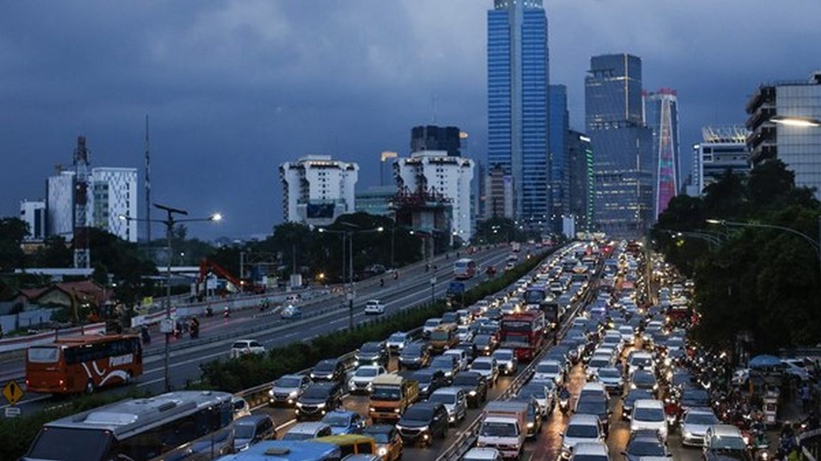 Issues in transport and urban development - Sheet2