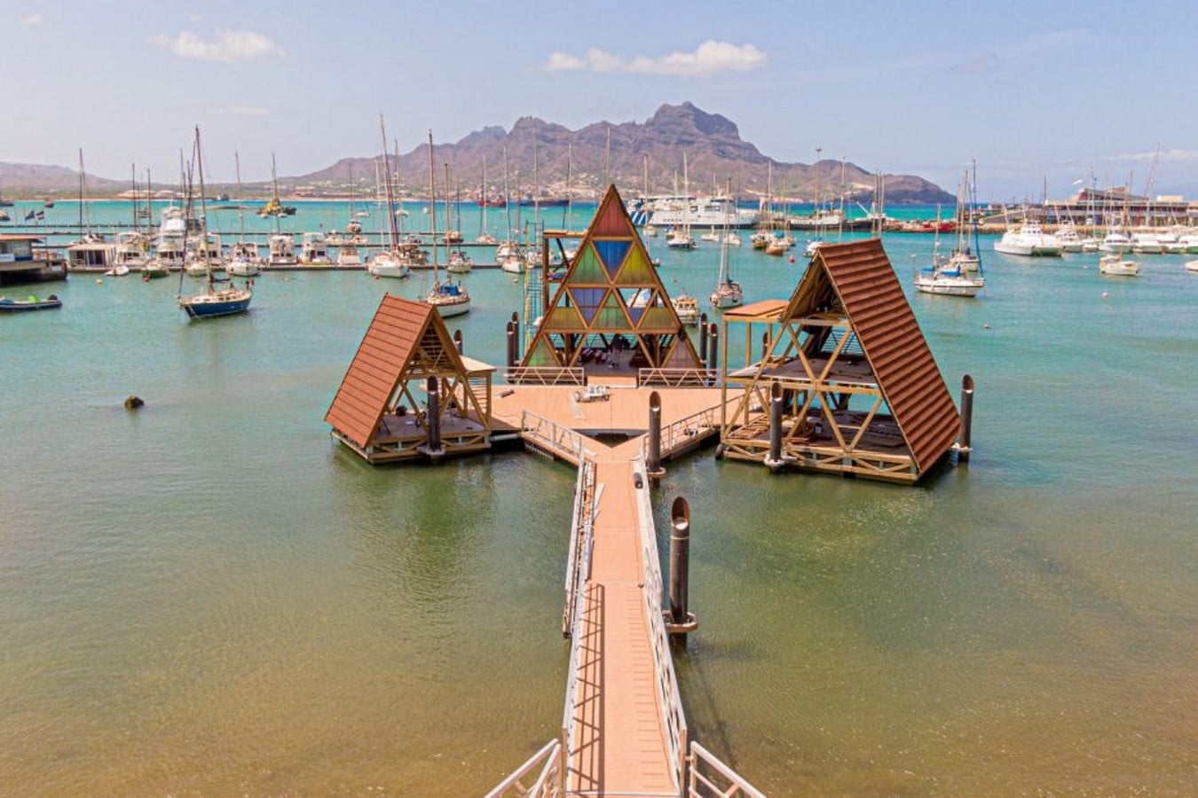 nle-mfs-iv-floating-music-hub-cape-verde-1_www.nleworks.com%2Fcase%2Ffloating-music-hub