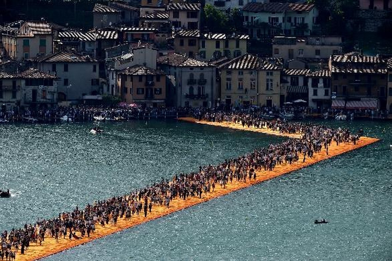 10 Examples of Contemporary Public Spaces - Sheet8