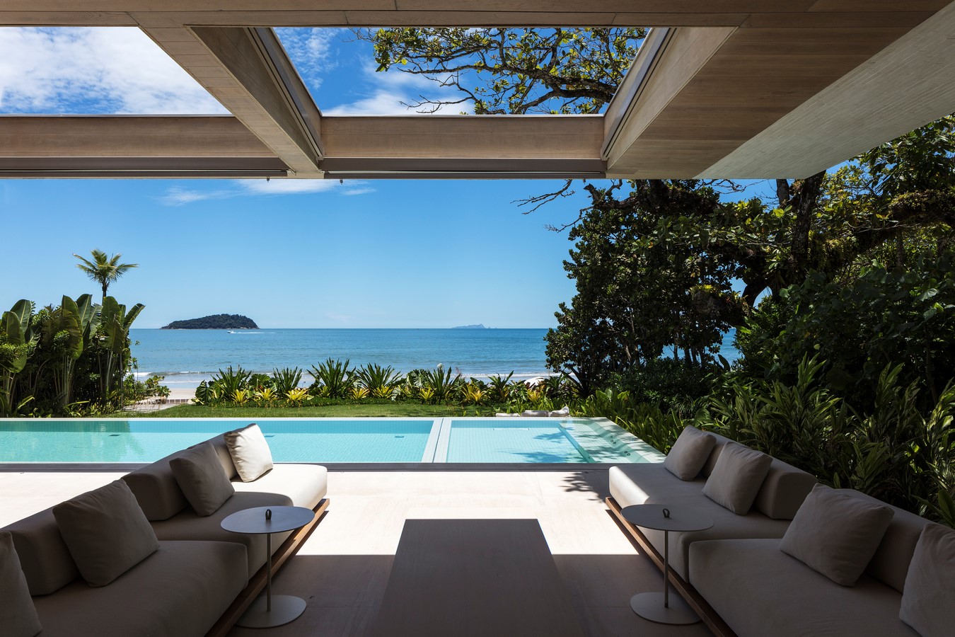 JD House by Studio Arthur Casas - SHeet9