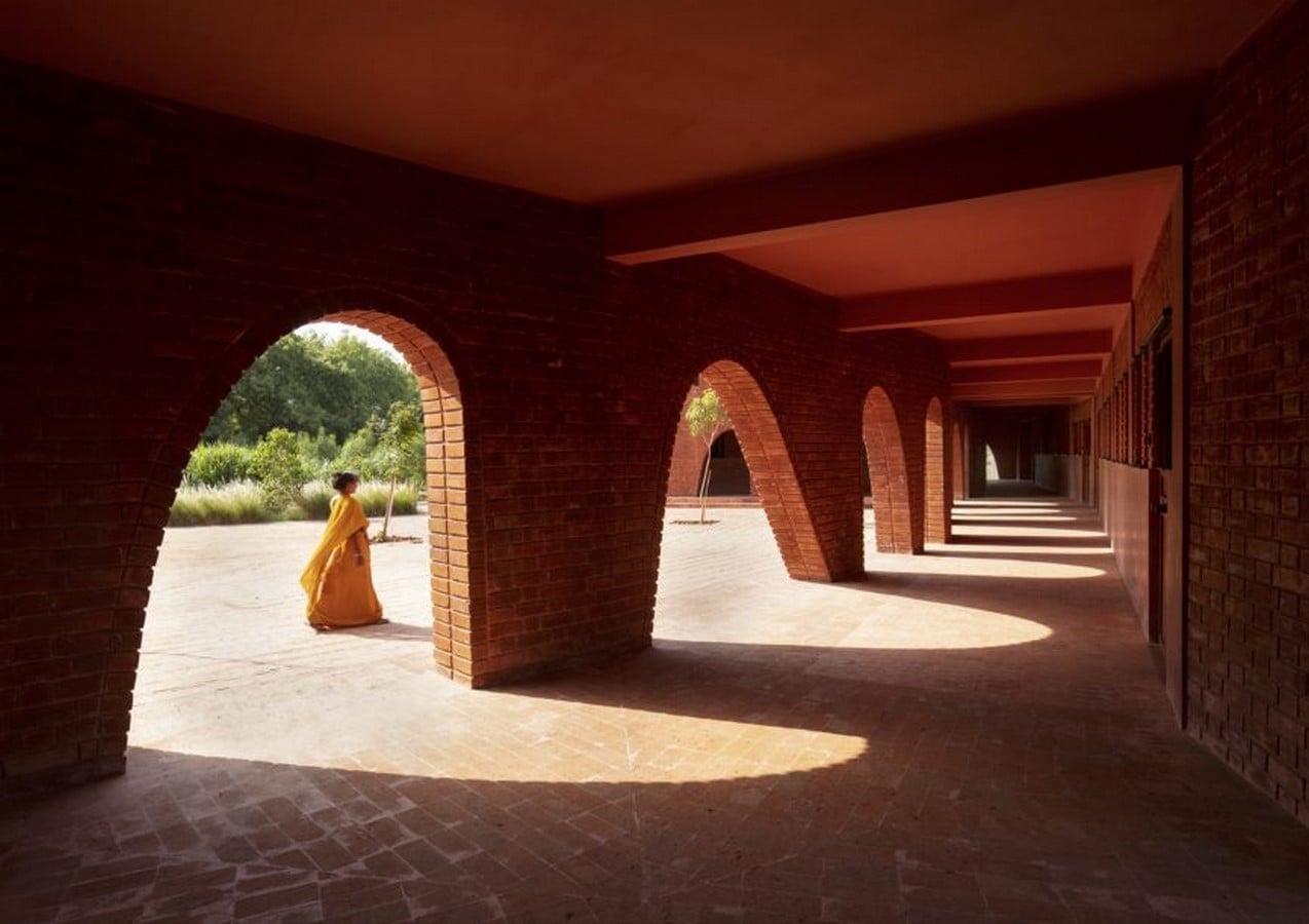 Architecture evoking a child’s playfulness - Infrastructure for children - Sheet1