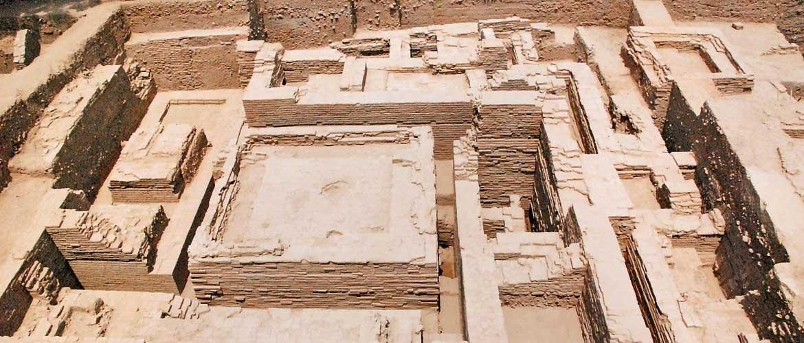 Top 10 Archeological sites around India - Sheet22