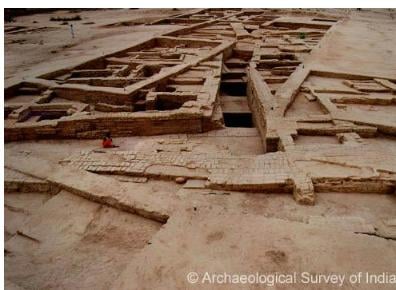 Top 10 Archeological sites around India - Sheet9