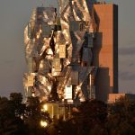 Frank Gehry: The Deconstructivist Architect Who Creates Sculptural Buildings - Sheet19