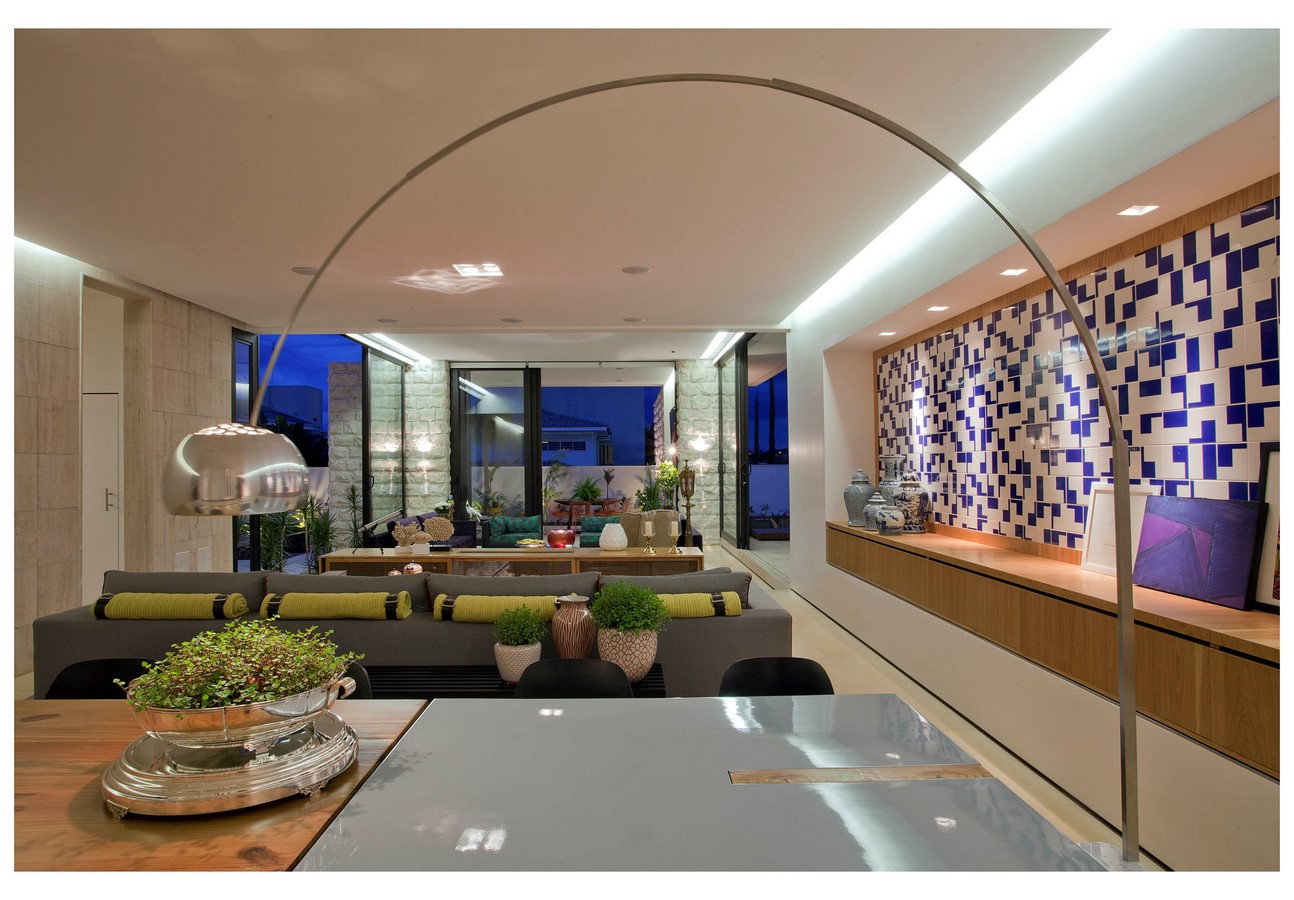 Home AT by ANDRÉ BRANDÃO + MÁRCIA VARIZO architecture and interiors - Sheet7