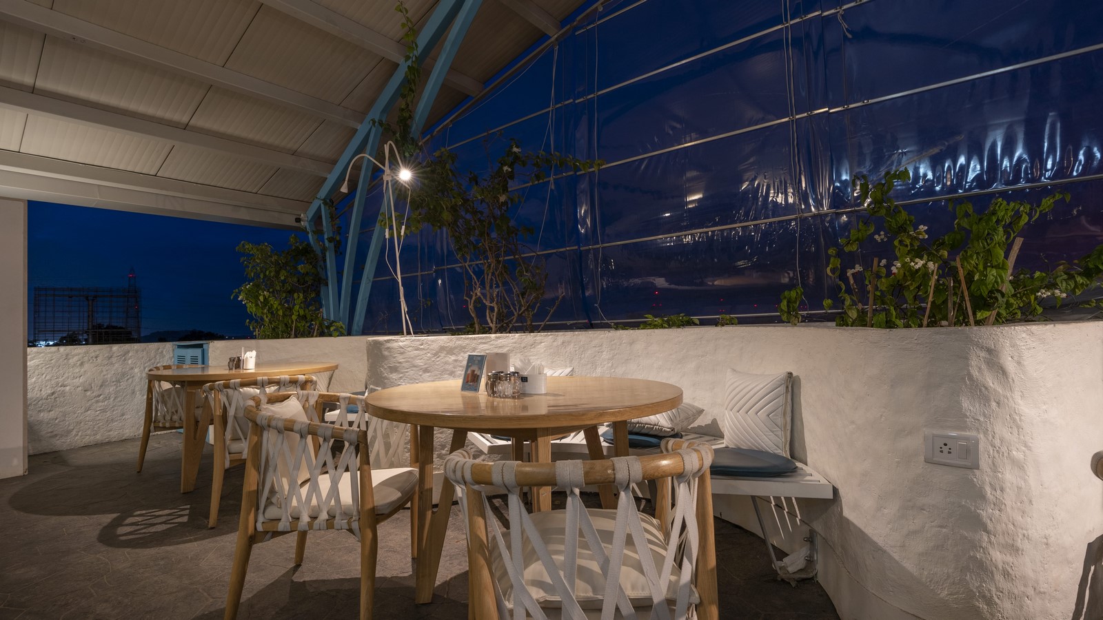 Unique Dining Setting Ideas by Ds2 Architecture - Sheet3