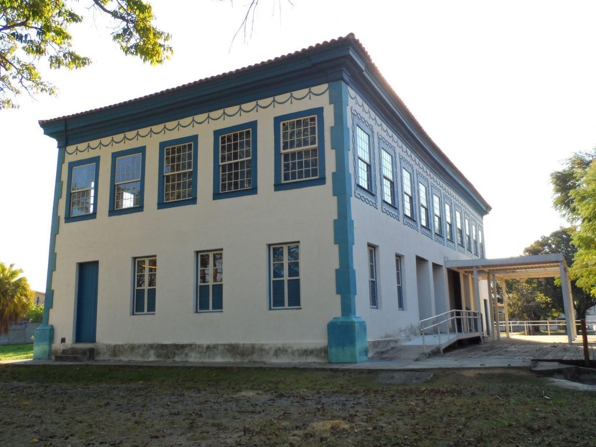Vernacular Architecture in Brazil: Cultural Heritage and Sustainable Design - Sheet8