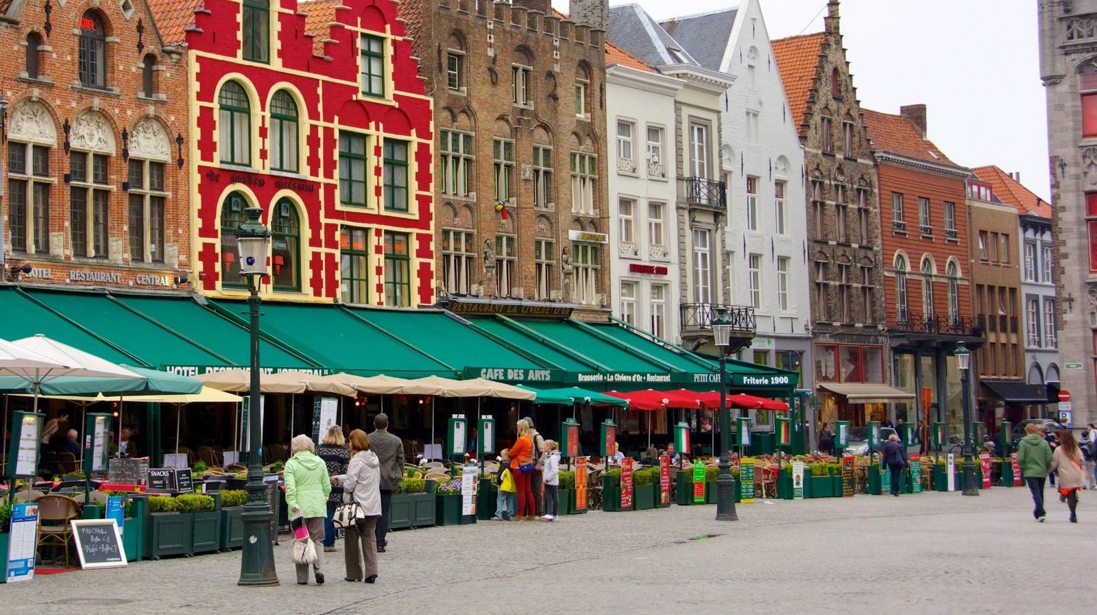 An architectural review of location: Bruges, Belgium - Sheet2