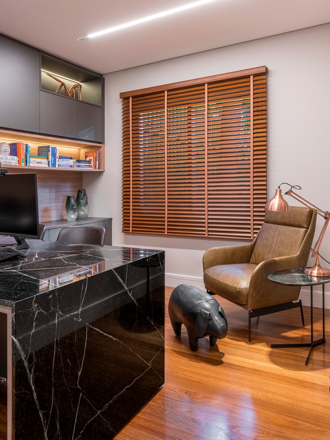 The 635 m² House in São Paulo by Andrea Balastreire - Sheet9
