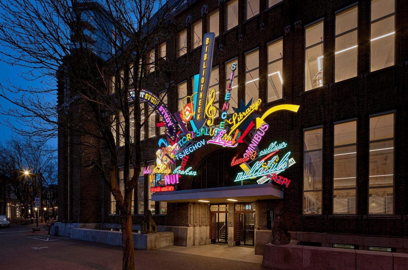 The Neude Library in Utrecht is enhanced with Las Vegas-inspired signage by Maarten Baas. - Sheet2