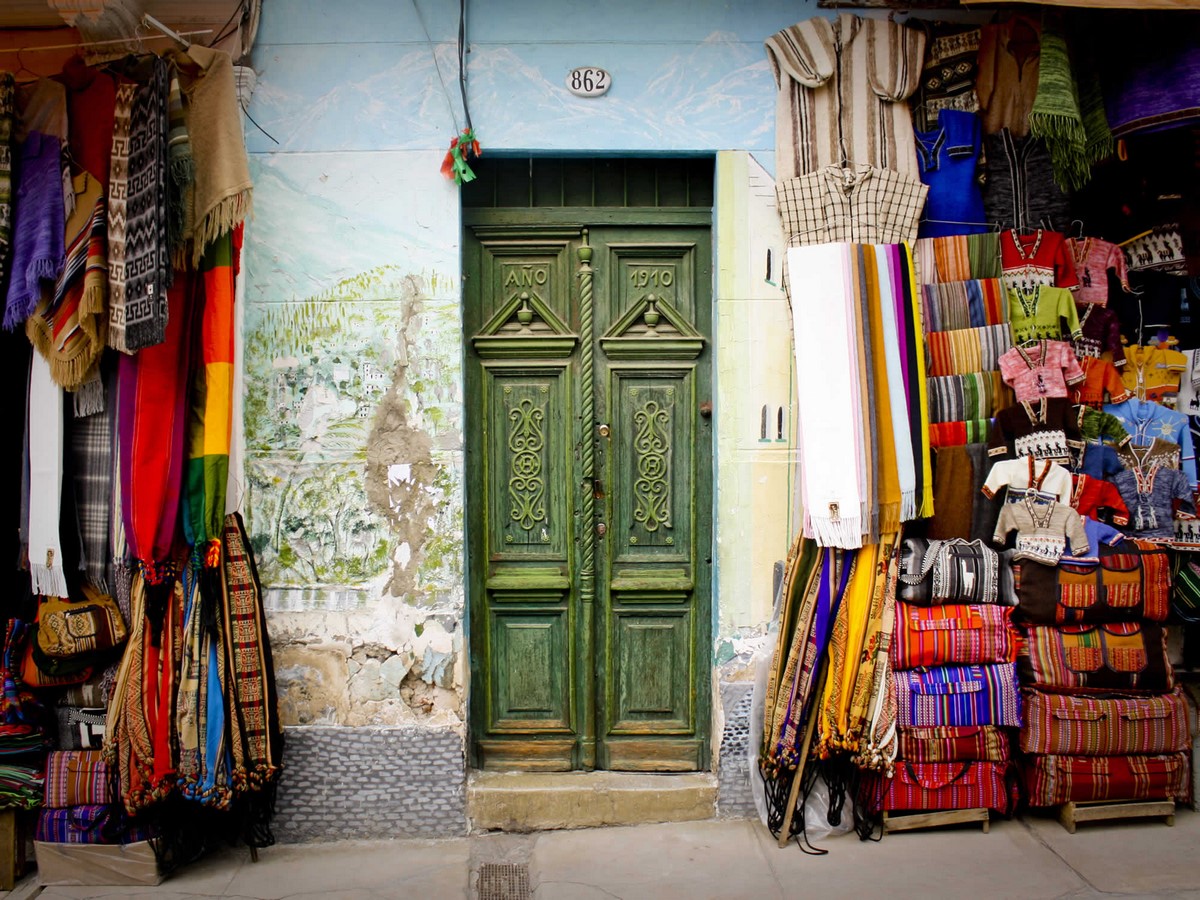An architectural review of location: La Paz, Bolivia - Sheet10