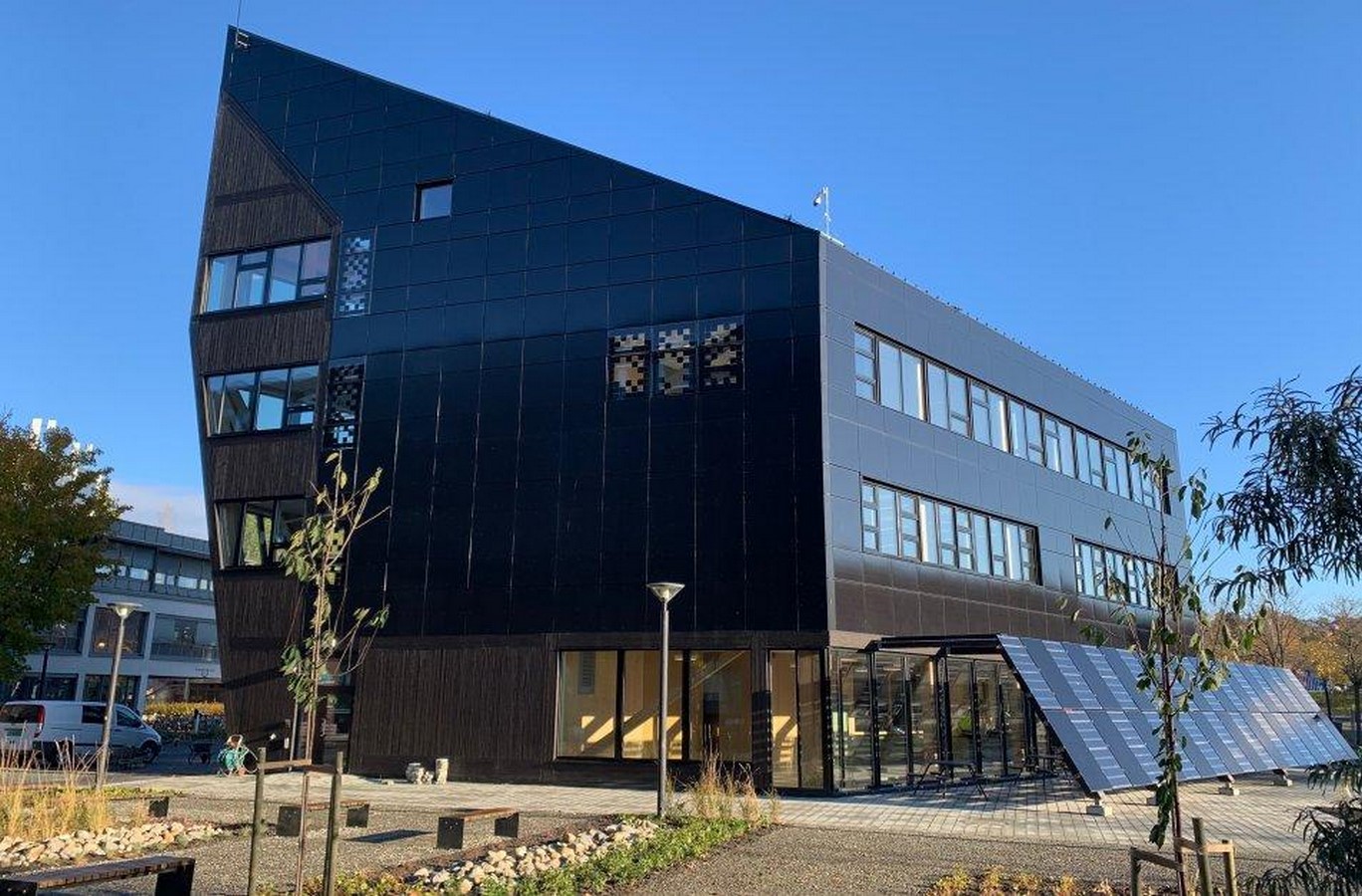 Architects and Planners: Implementing Carbon-Neutral Design Strategies - Sheet3