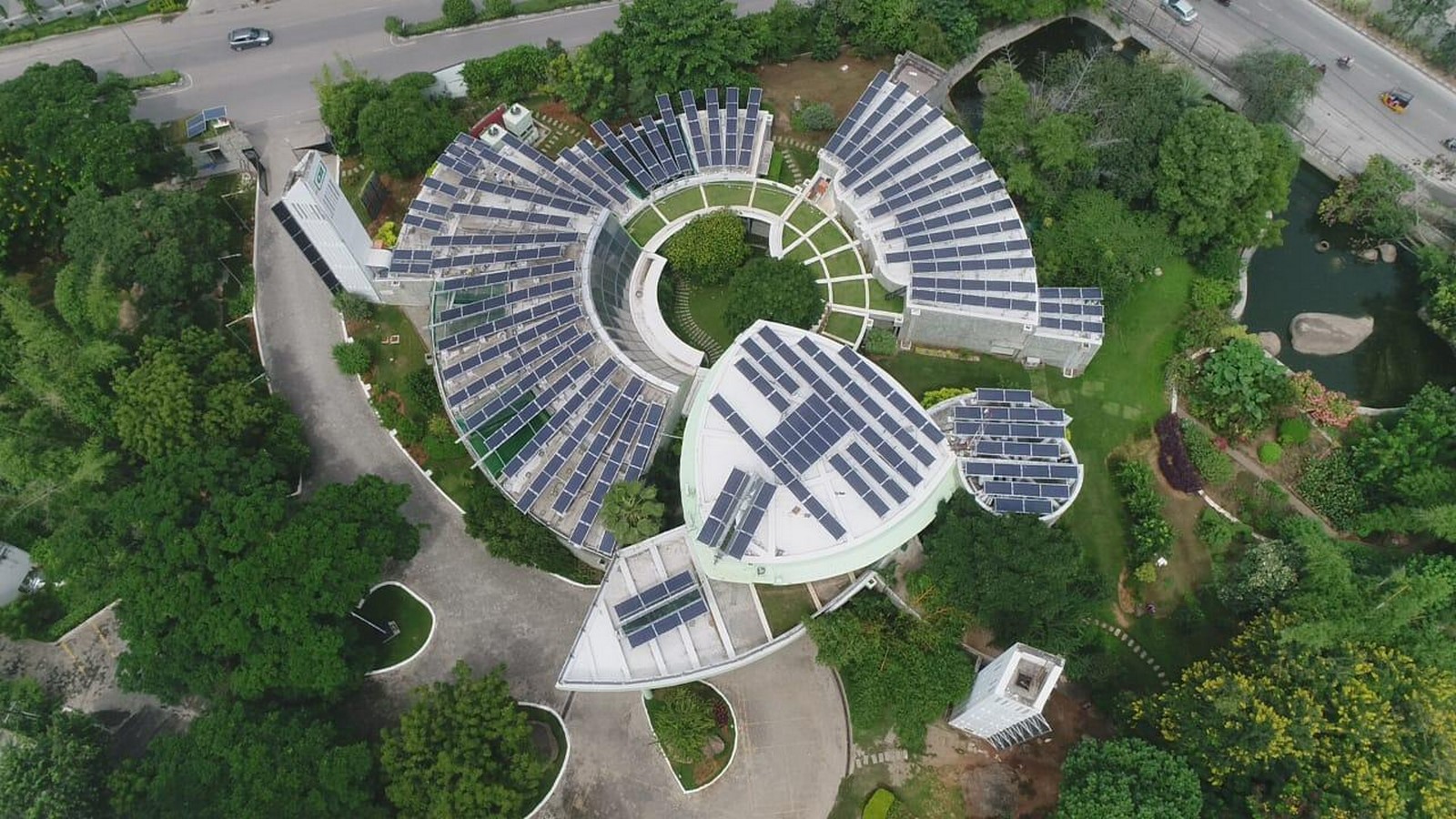 Architects and Planners: Implementing Carbon-Neutral Design Strategies - Sheet5