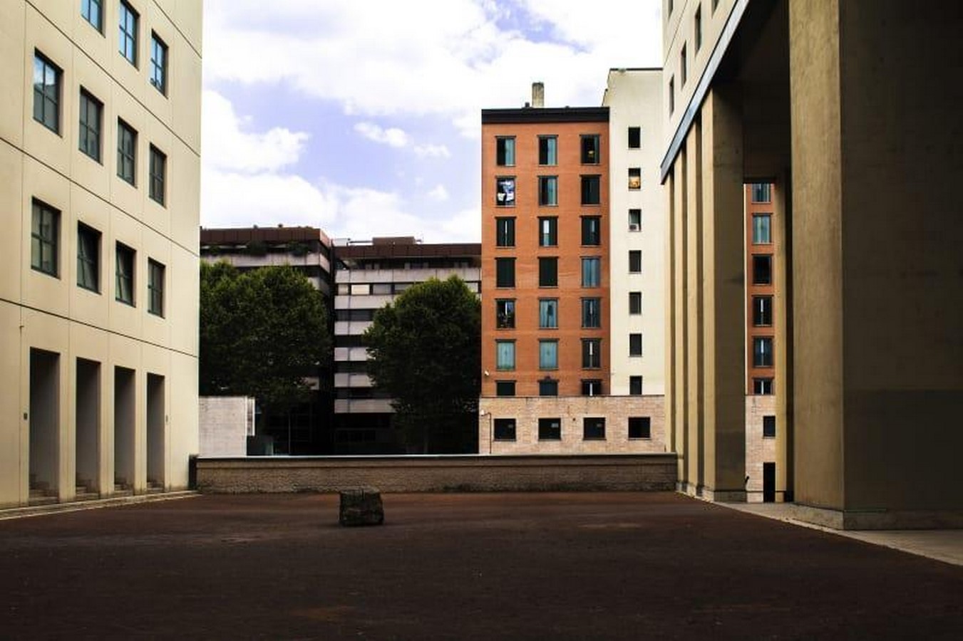 Discovering Aldo Rossi: Architectural Theories and Legacy - Sheet5