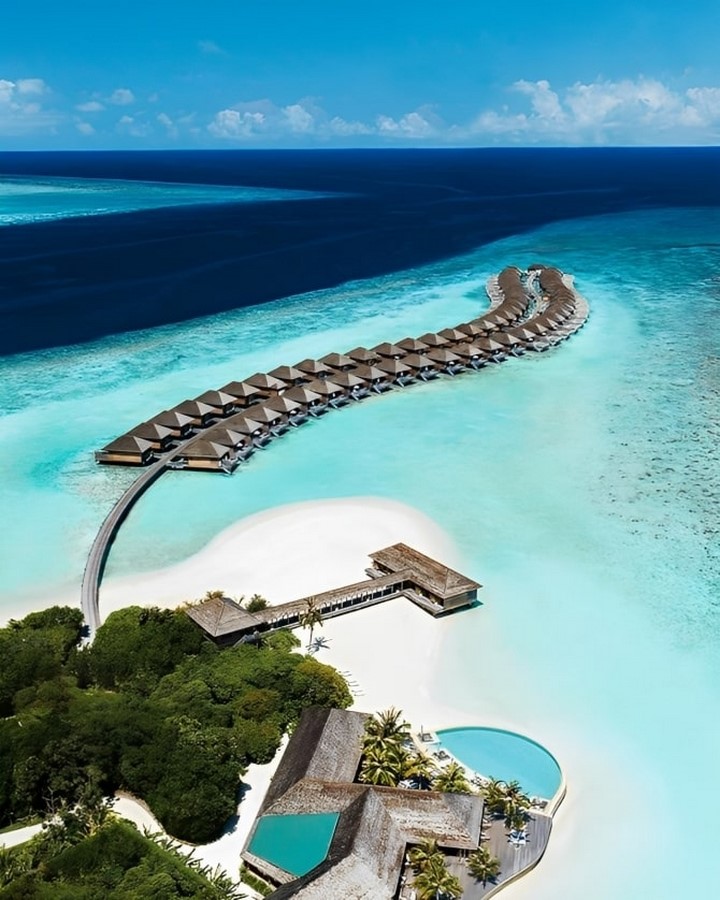 Luxury Housing and Resort Living - Sheet6