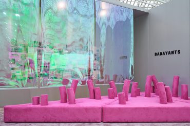 Innovative and Immersive Stand by Babayants Architects