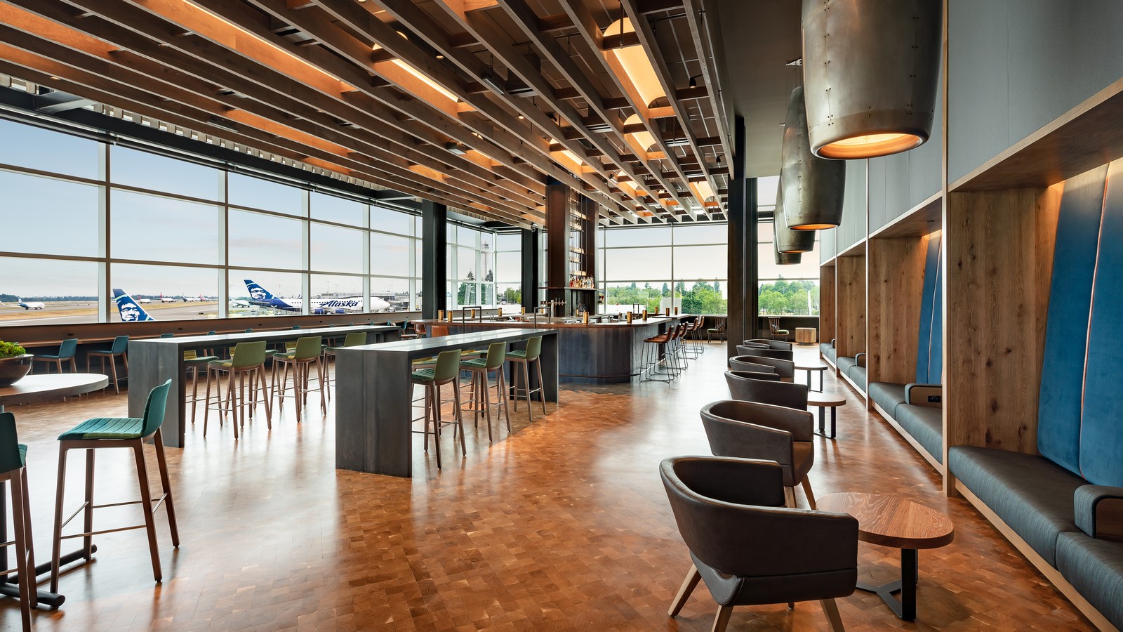 Alaska Airlines Lounge at SeaTac International Airport by Graham Baba Architects  - Sheet8