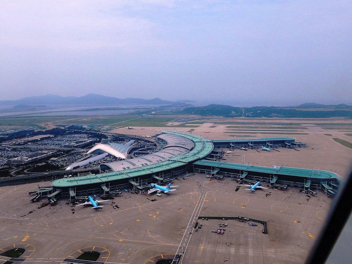 Exploring the Science and Art behind the Airport Architecture Designs  - Sheet4