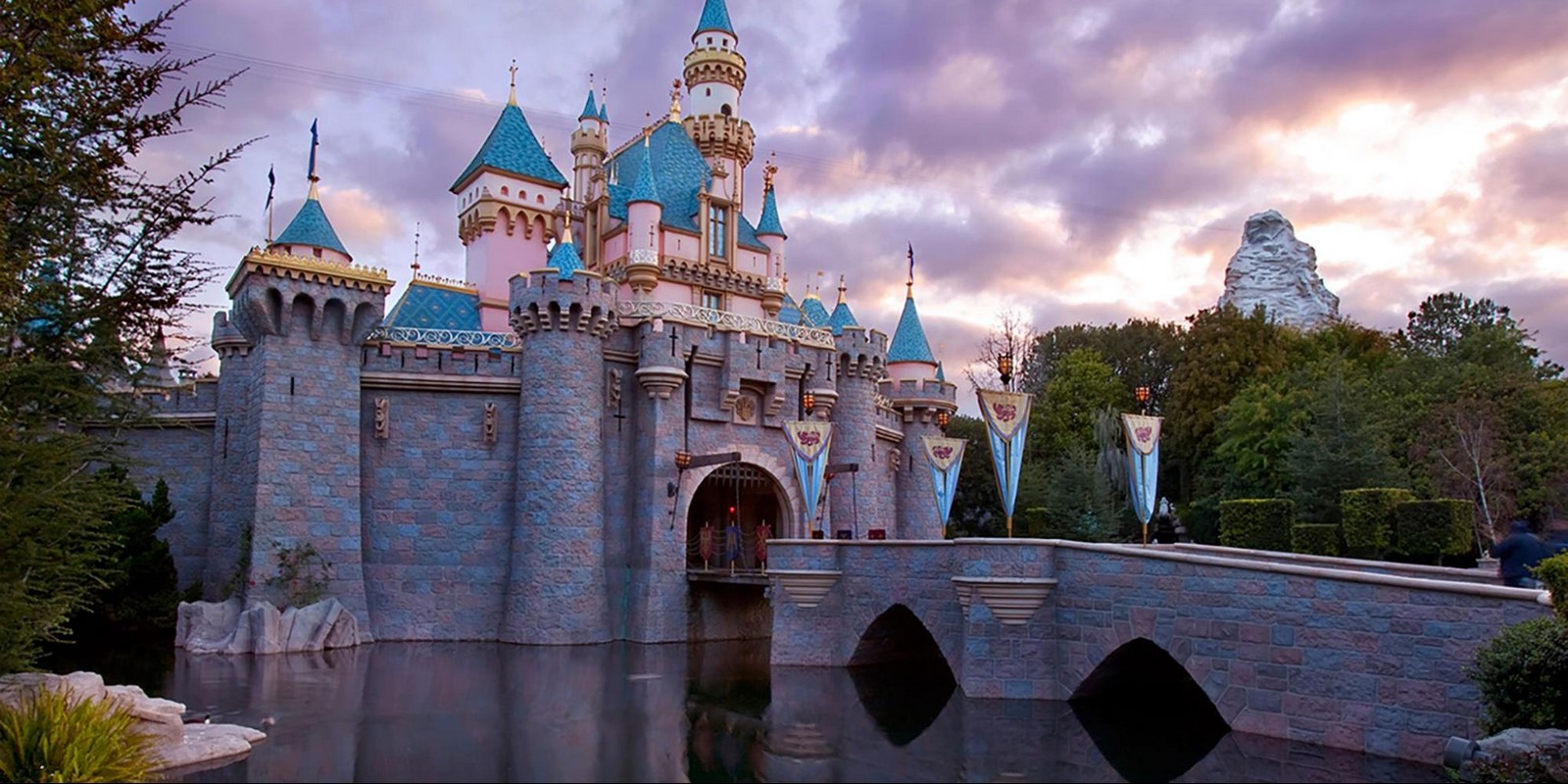 Fantasy Architecture in Film and Pop Culture - Sheet7
