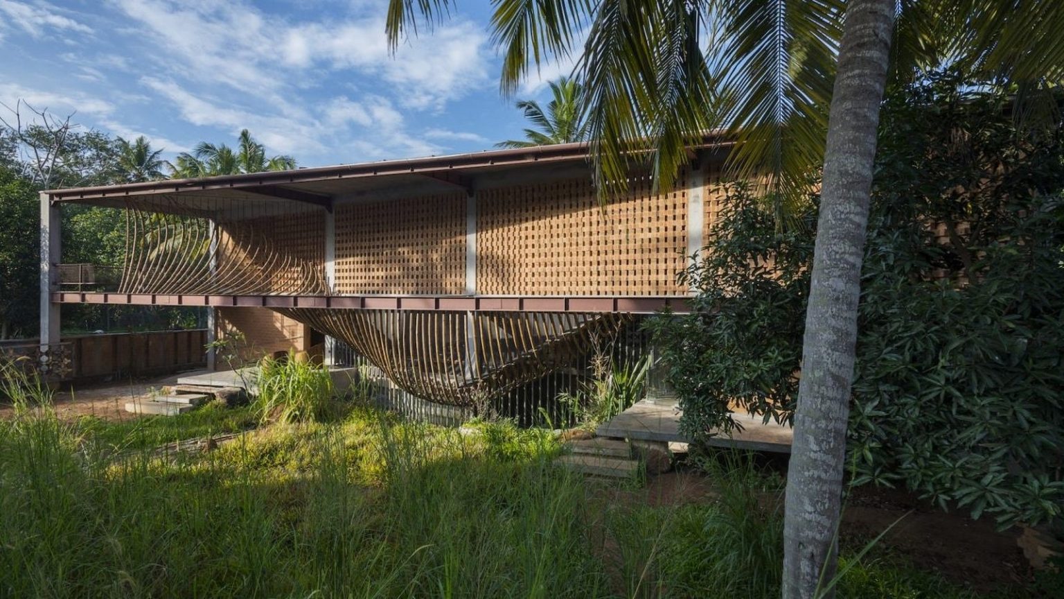 Curated visual reference: Picture Idea: Recycled And Upcycled Materials In Building Rtf