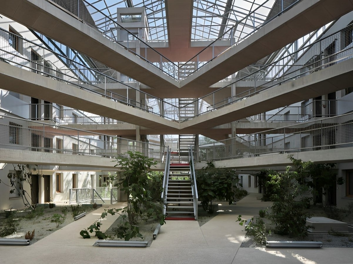 The role of architects as social and political agents - Sheet4