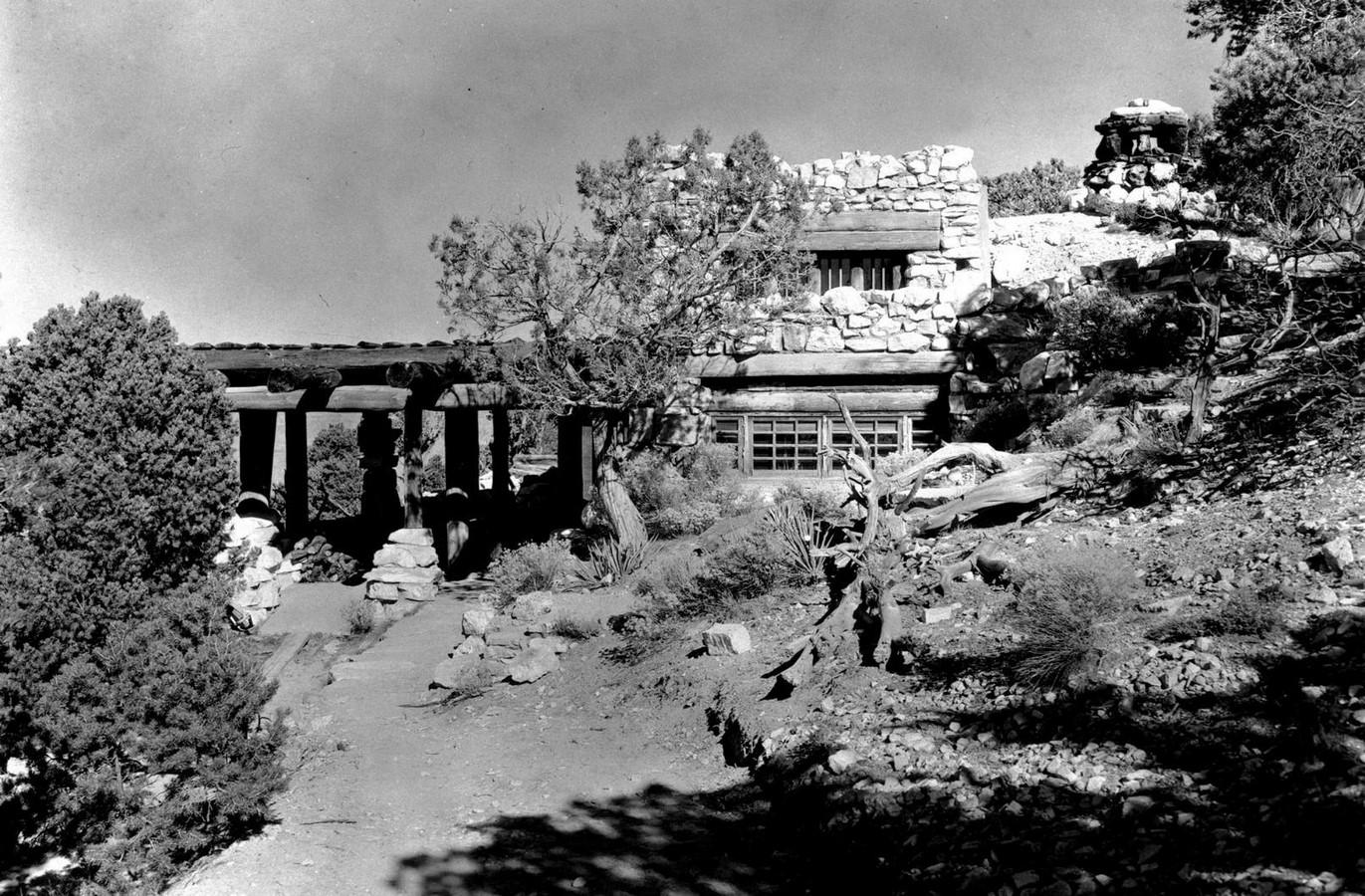 The Role of Women in Architecture History: Unveiling Contributions and Challenges - Sheet3