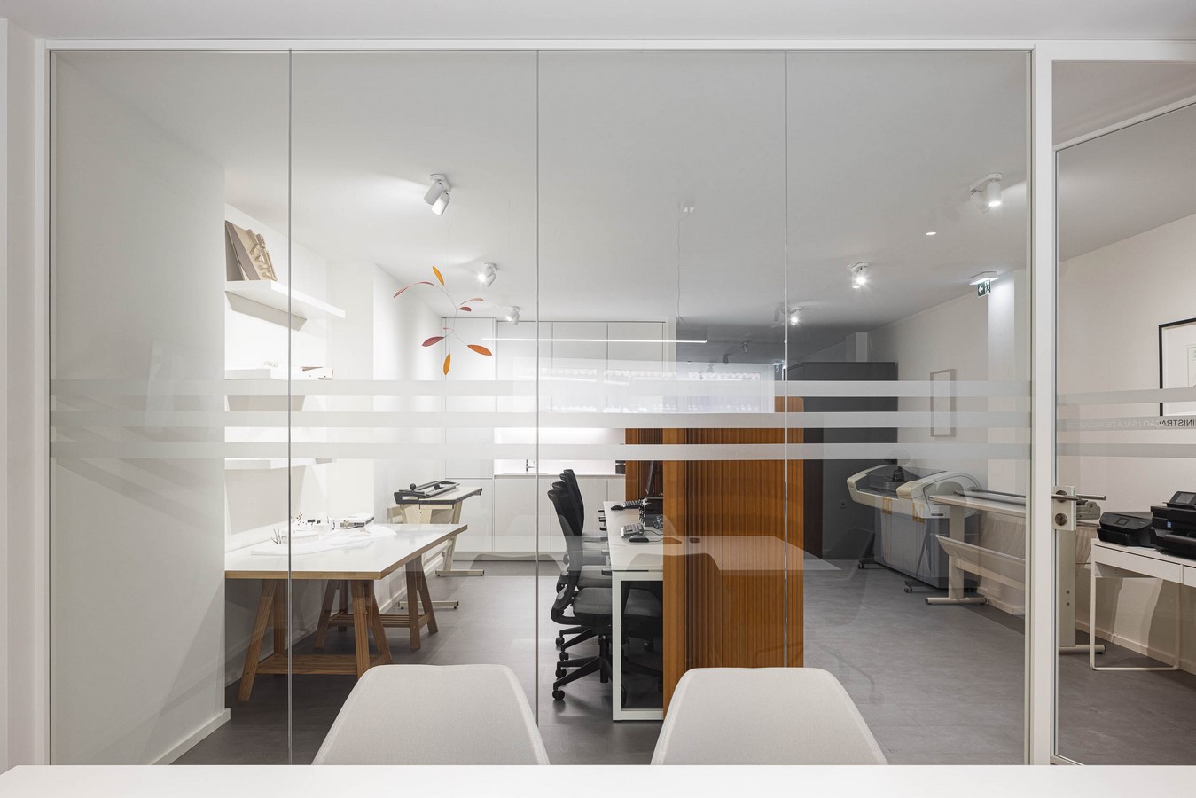 Em Paralelo à varanda sobre a arquitetura by Em Paralelo - Sheet4