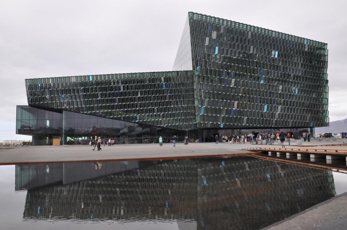 The power of collaborations in the architecture industry - Sheet23