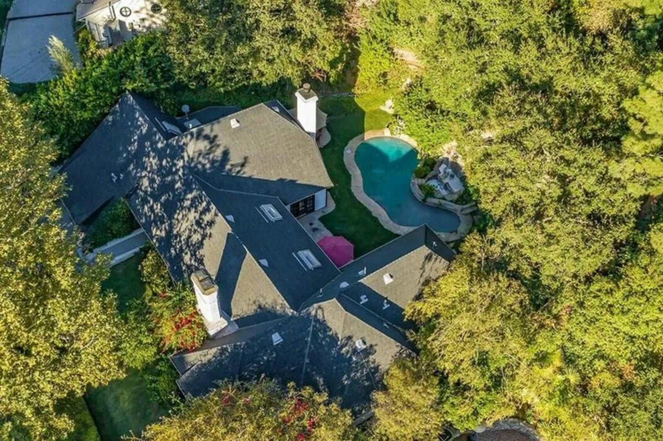 An inside look at all the houses owned by Sandra Bullock-Sheet1