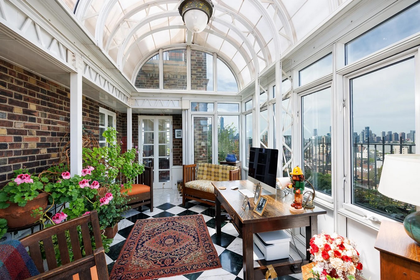 An inside look at all the houses owned by Jennifer Aniston-Sheet2