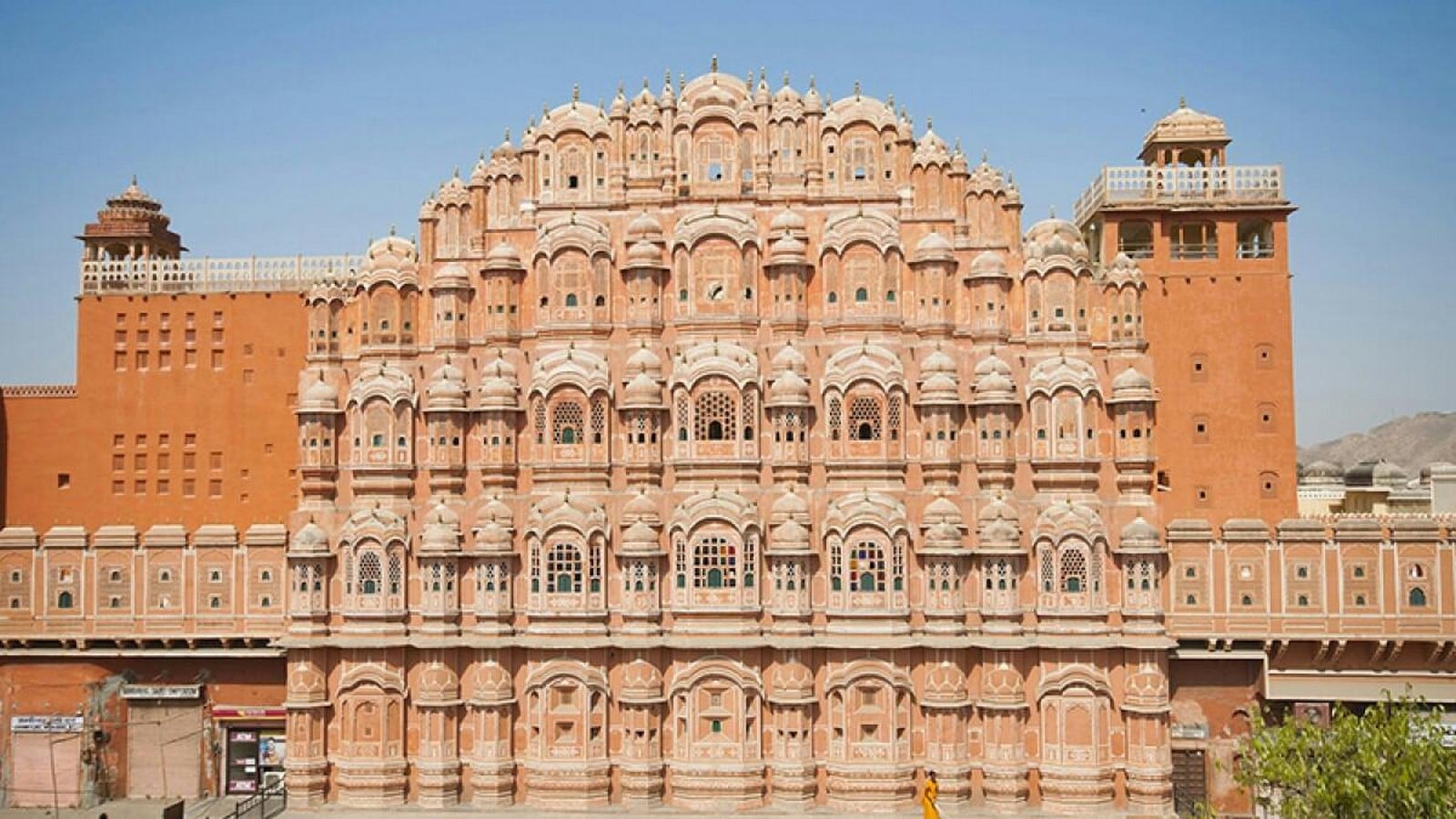Architecture trends: Bold and beautiful palettes-Sheet2