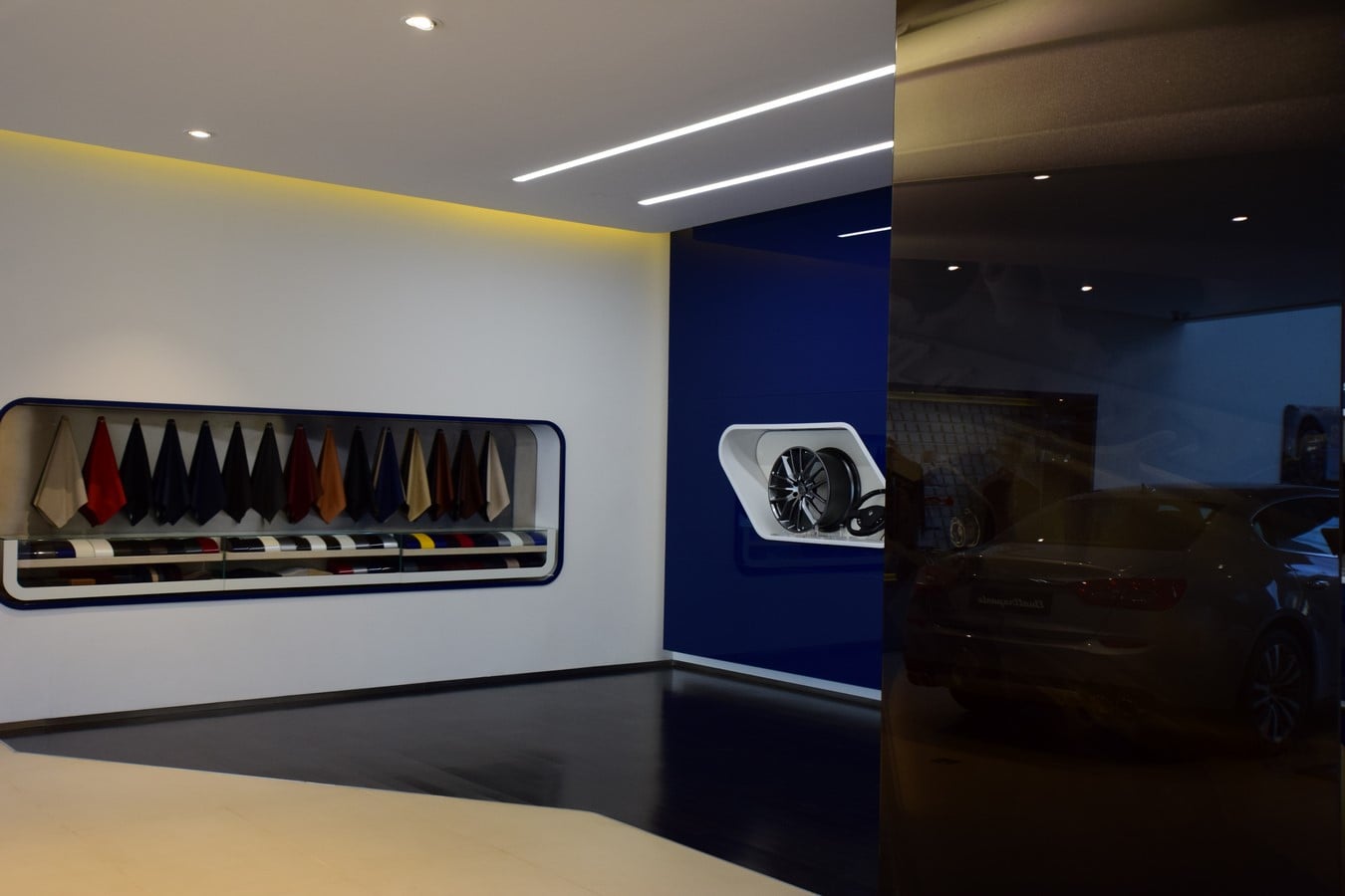 Maserati Showroom by Ds2 Architecture-Sheet3