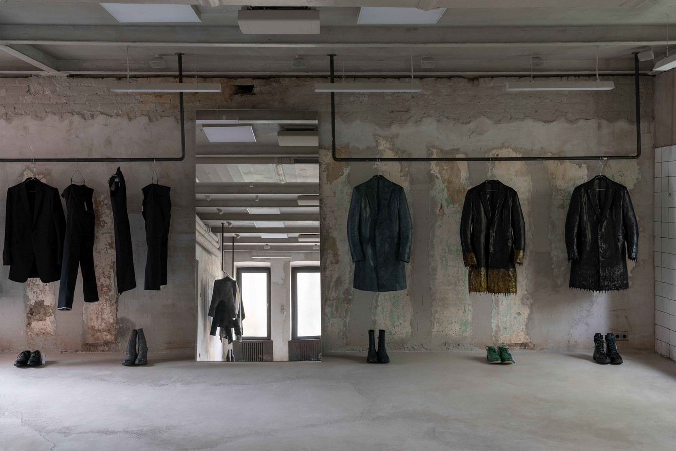 Concept store and gallery Carol Christian Poell in Moscow by Ariana Ahmad Design-Sheet2