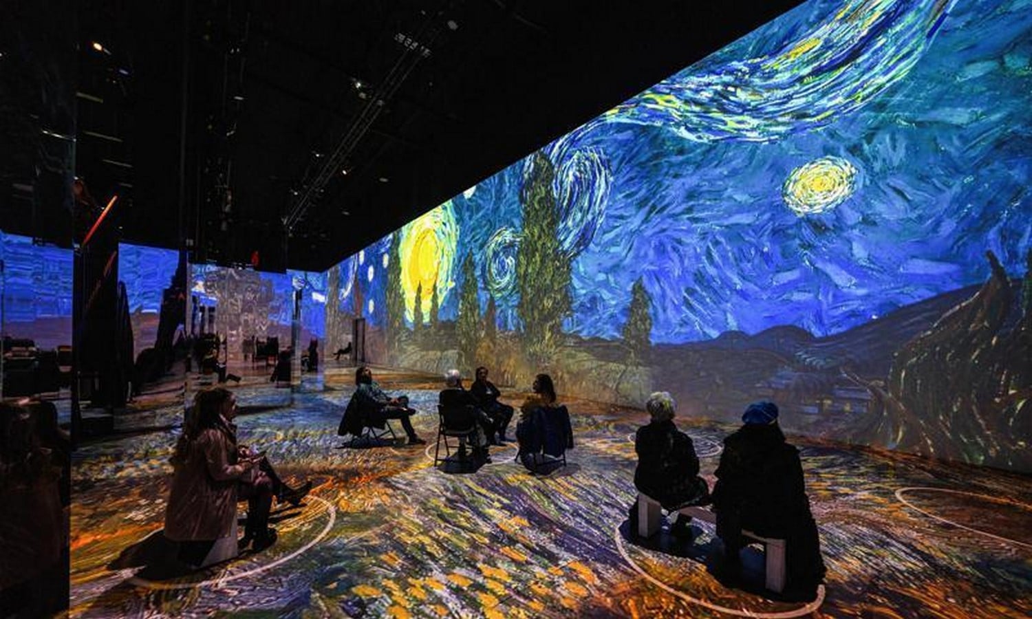 All behind creating Van Gogh 360°-Sheet2