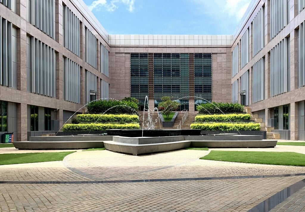 Capus Shell Shell New Campus by INI Design Studio - RTF | Rethinking The Future