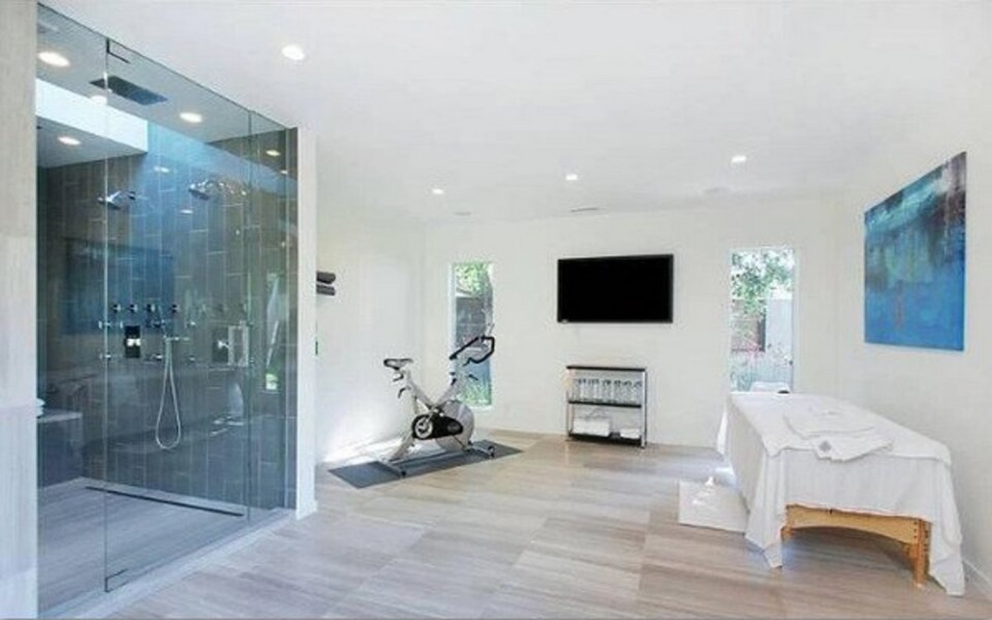 An inside look at all the houses owned by Bruno Mars-Sheet18