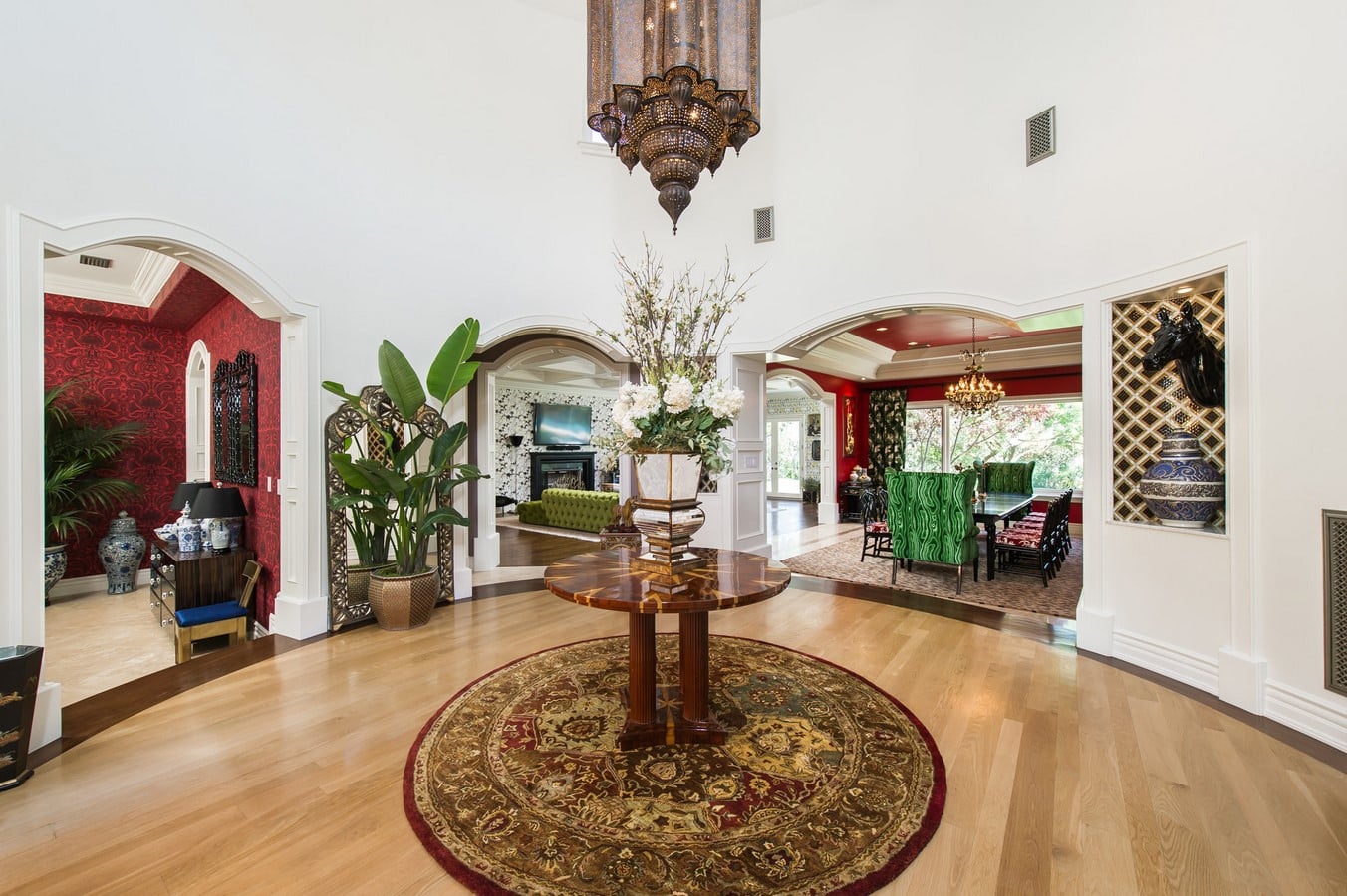 An inside look at all the houses owned by Bruno Mars-Sheet28