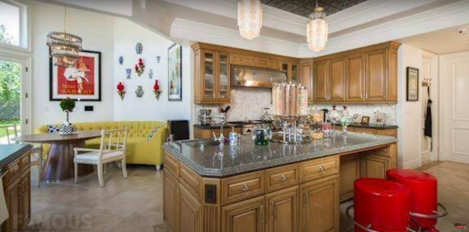 An inside look at all the houses owned by Bruno Mars-Sheet32