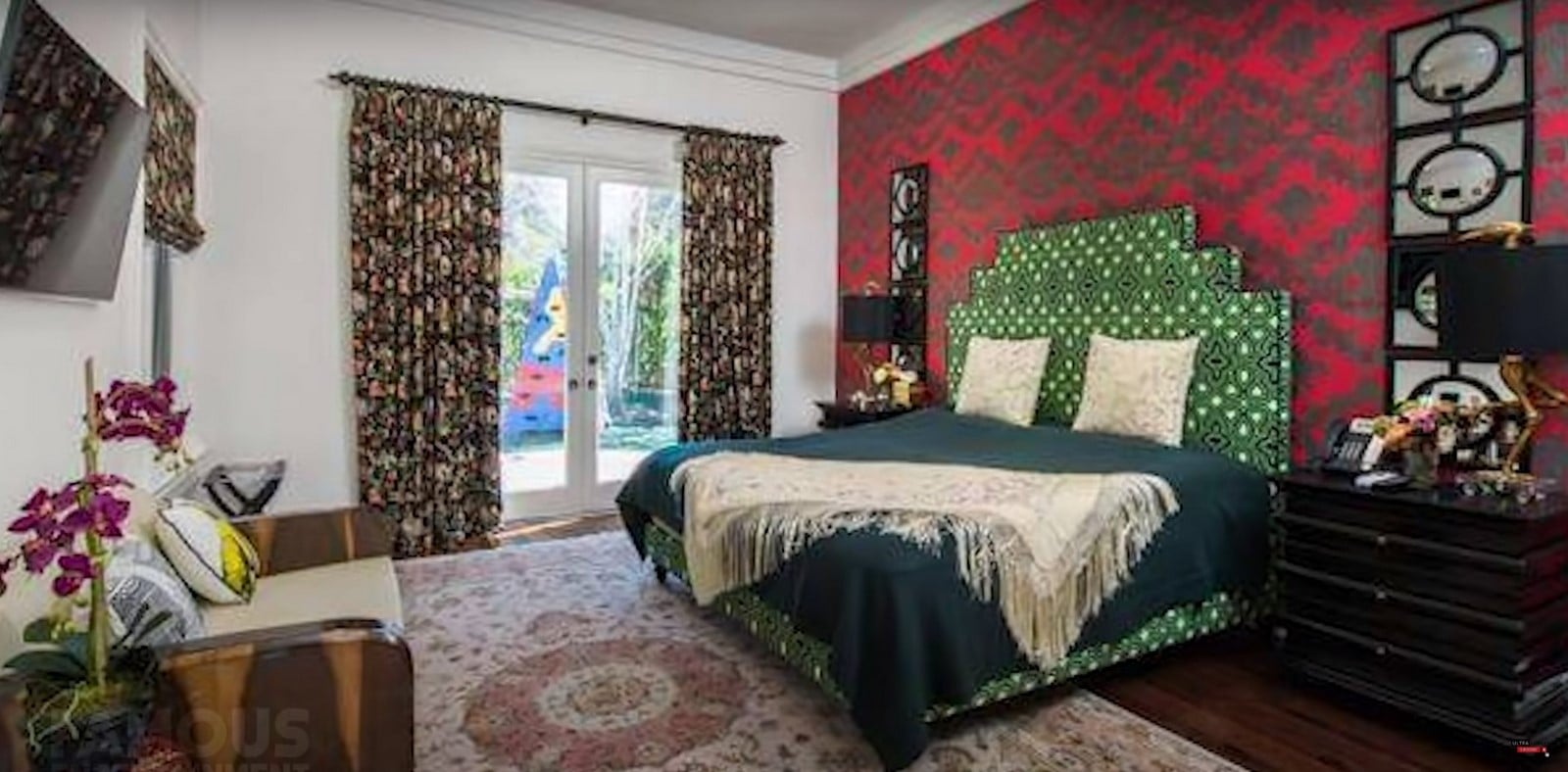 An inside look at all the houses owned by Bruno Mars-Sheet33