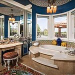 An inside look at all the houses owned by Bruno Mars-Sheet36