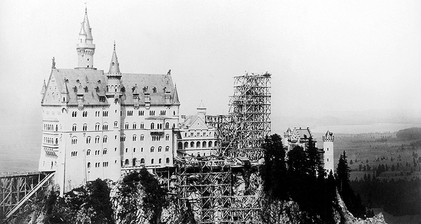 Timeline of restoration Neuschwanstein Castle (Germany)-Sheet1