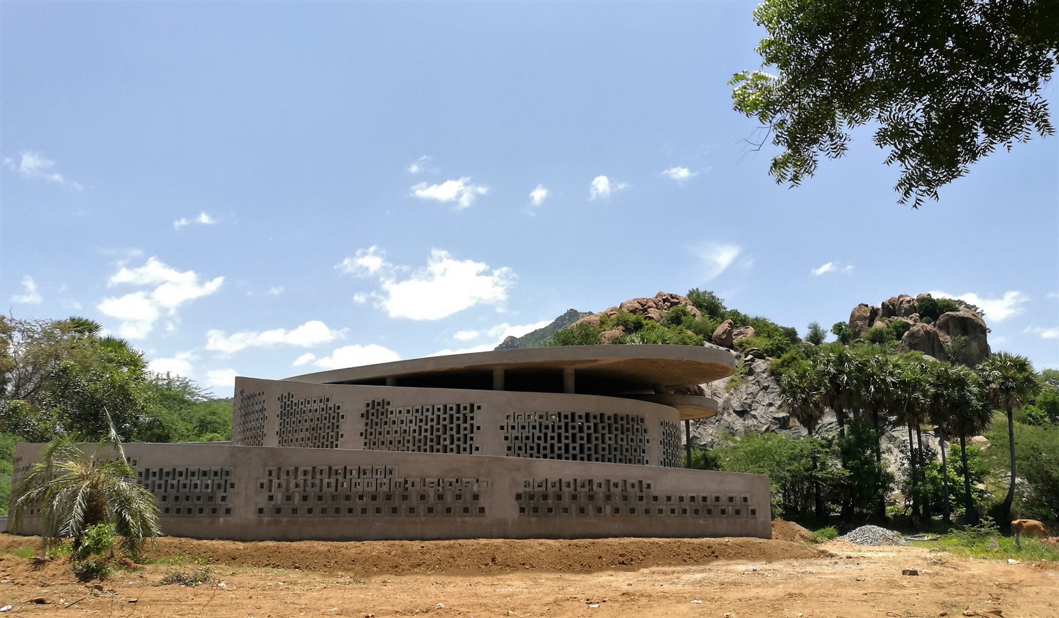 Made in Earth – Pioneering Sustainable Architecture of Regional India-Sheet15