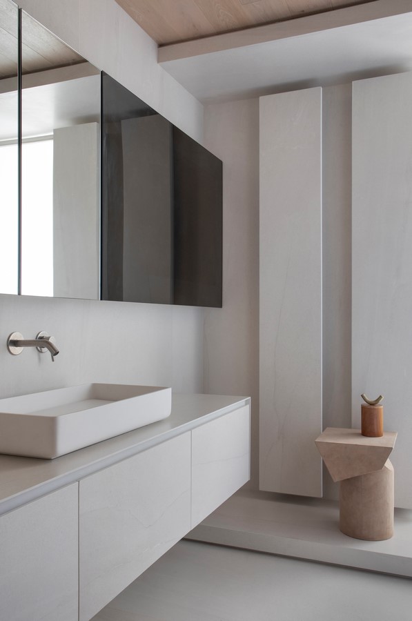 Heritage apartment by Guilherme Torres-Sheet6