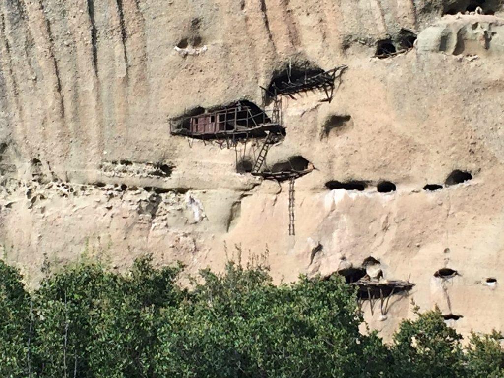 Travel the worldThe Meteora Monasteries-Sheet3