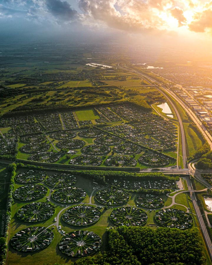 Youtube for Architects: Re-imagining Garden Cities for the 21st Century-Sheet3