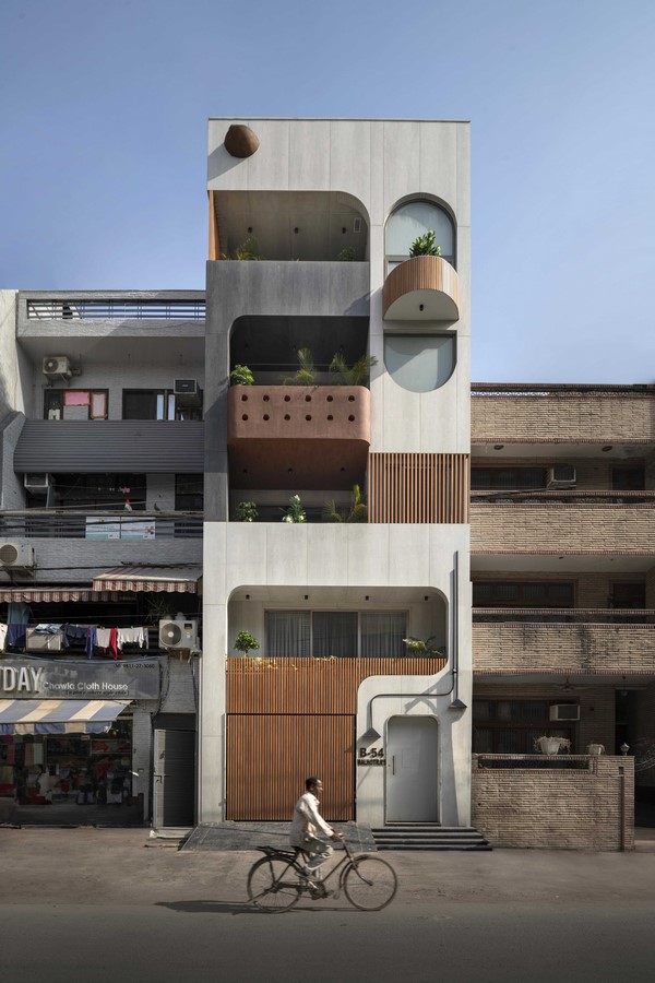 6 x 18 Slender House by Spaces Architects@KA-Sheet2